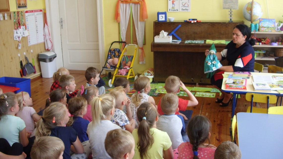 Cała  Polska  czyta dzieciom.